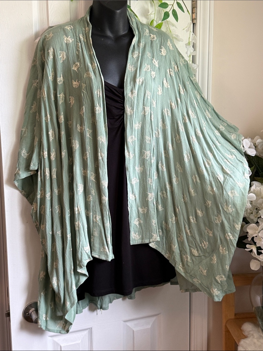 Symbology Lovely Lightweight Gauze Mint Green Kimono